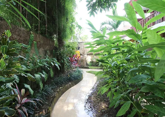 Hotel Petit Bali 4*